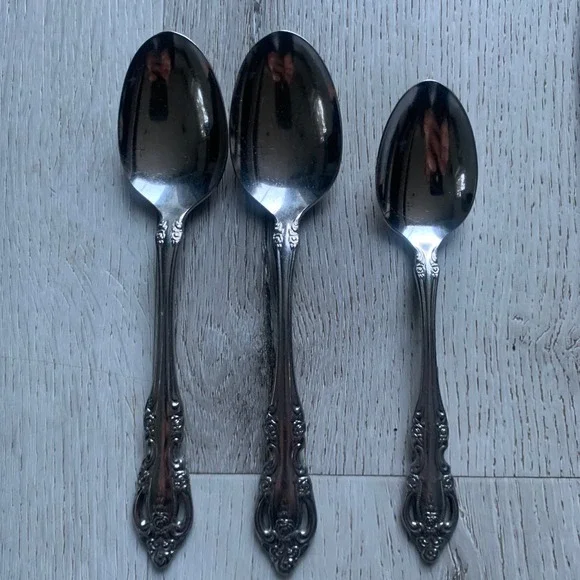 Oneida‎ Community Stainless Utensil Set - Picture 3 of 9